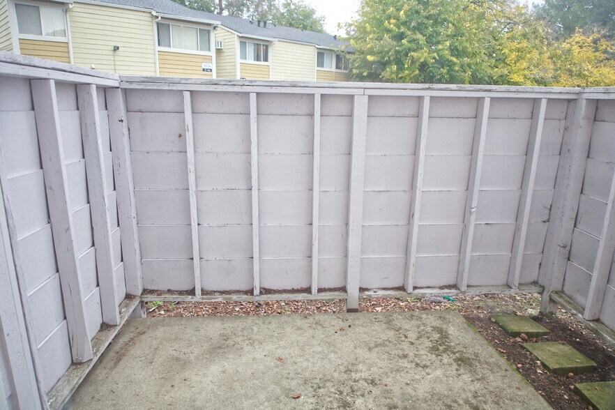 Building Photo - 8272 Center Pky