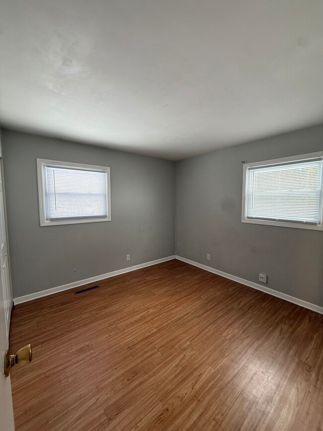 Building Photo - 803 Dorman Dr