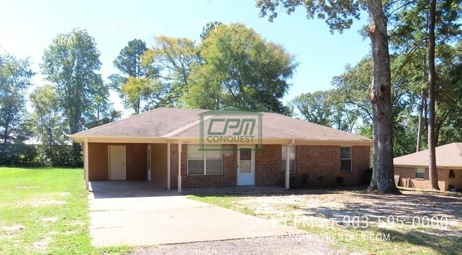 Building Photo - 10074 Wooded Way