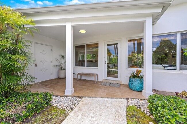 Building Photo - 145 Beacon Ln