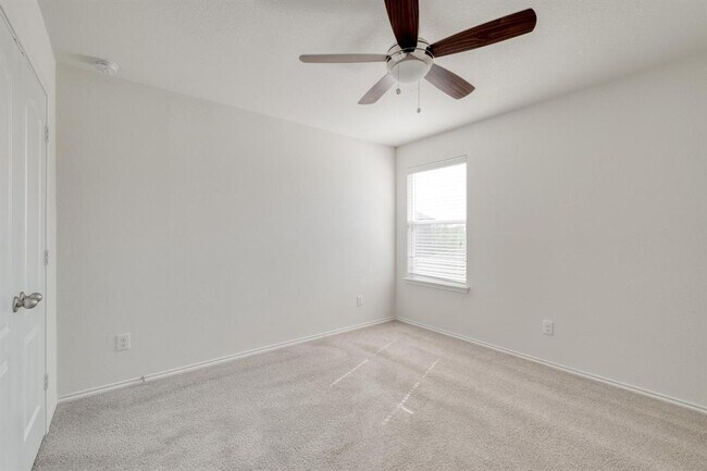 Building Photo - 13603 Abraham Lincoln St