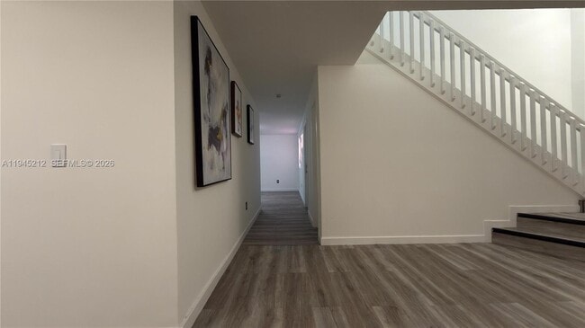 Building Photo - 1001 SW 98th Ave