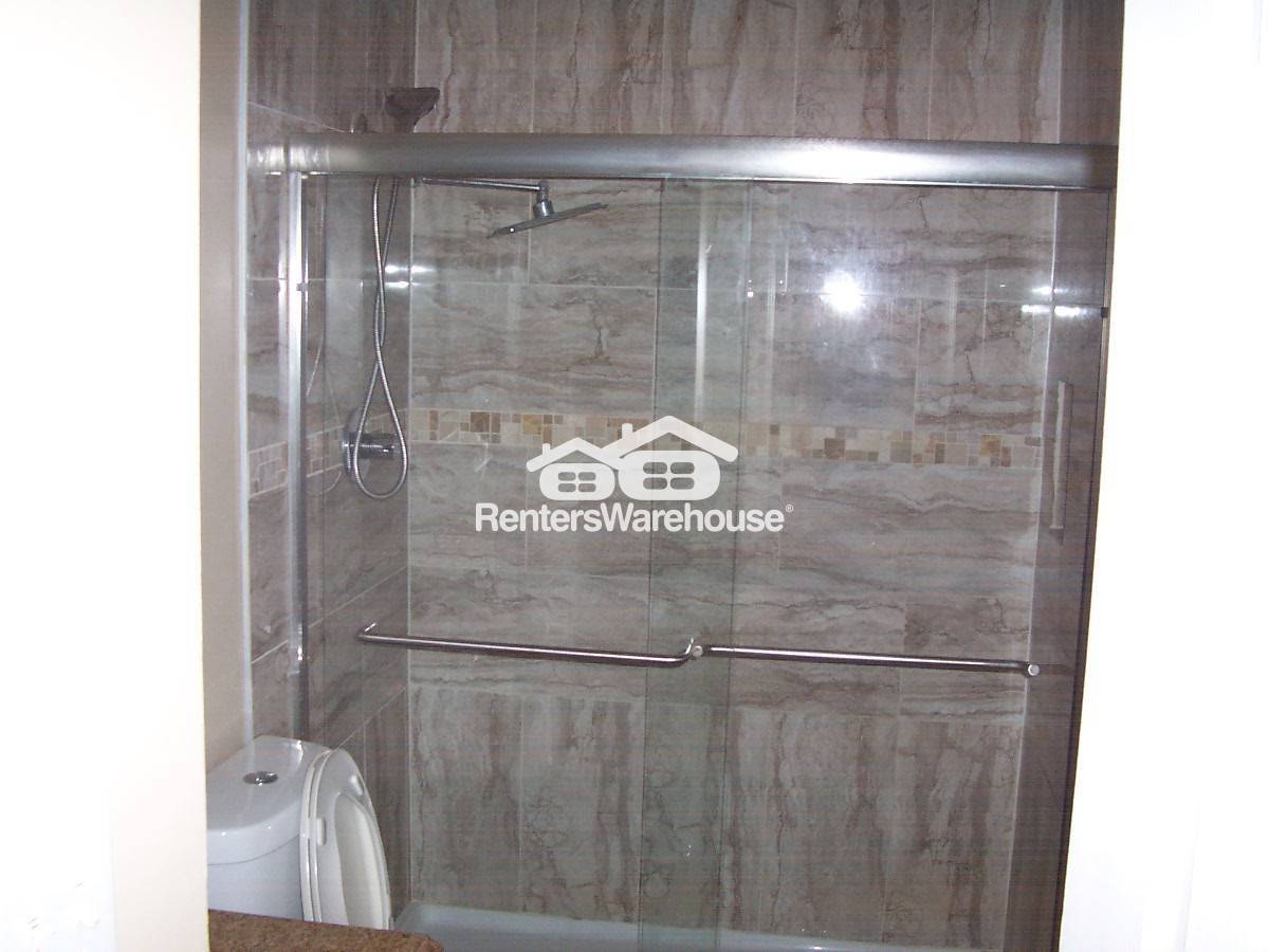 Building Photo - 1006 Cassion Dr