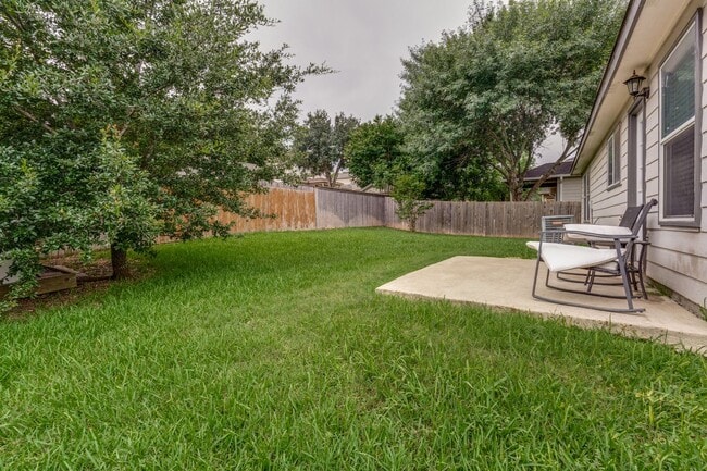 Building Photo - SINGLE-STORY 3-BEDROOM IN CIBOLO