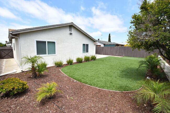 Building Photo - Single Story home in Heart of Mira Mesa