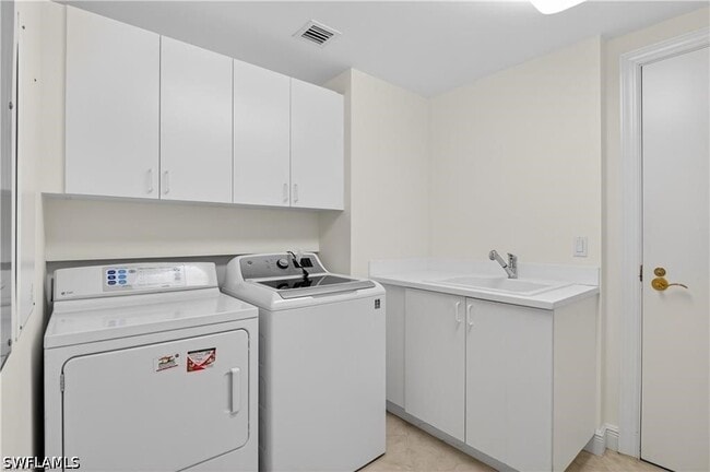Building Photo - 1060 Borghese Ln
