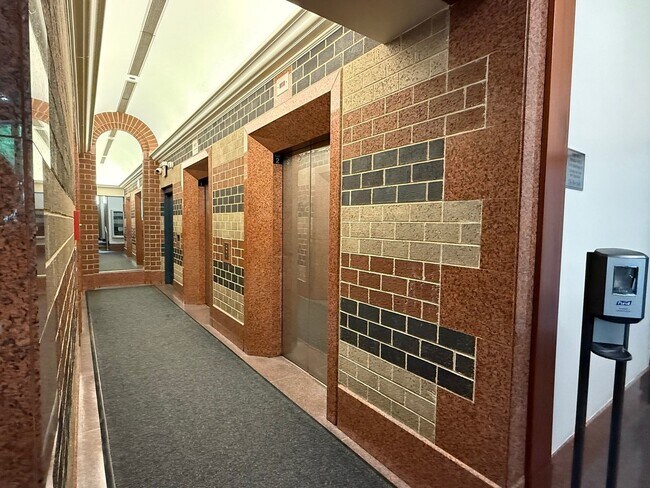 Building Photo - 3660 N Lake Shore Dr