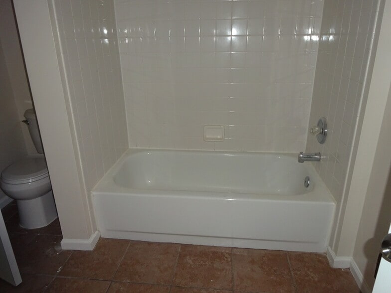 Building Photo - 1720 Grover Glen Ct