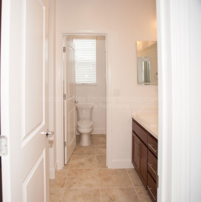 Building Photo - 202 9th St