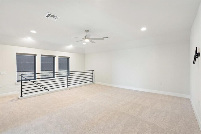 Building Photo - 9820 Grapevine Leaf Dr