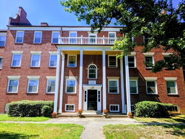 Building Photo - 2607 Park Avenue