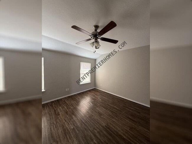 Building Photo - 3116 SE 96th St