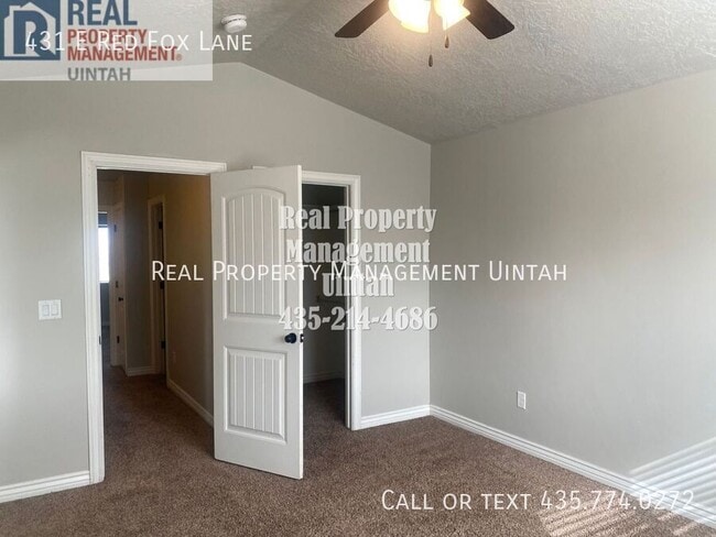Building Photo - 431 E Red Fox Ln