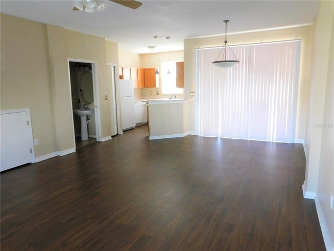 Building Photo - 12450 Country White Cir