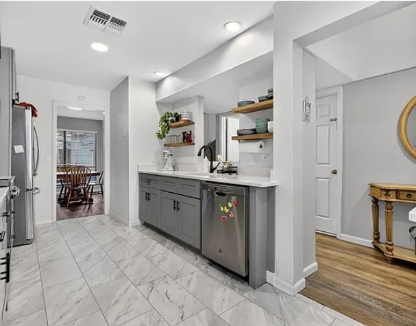 Building Photo - 4416 Dunwoody Pl