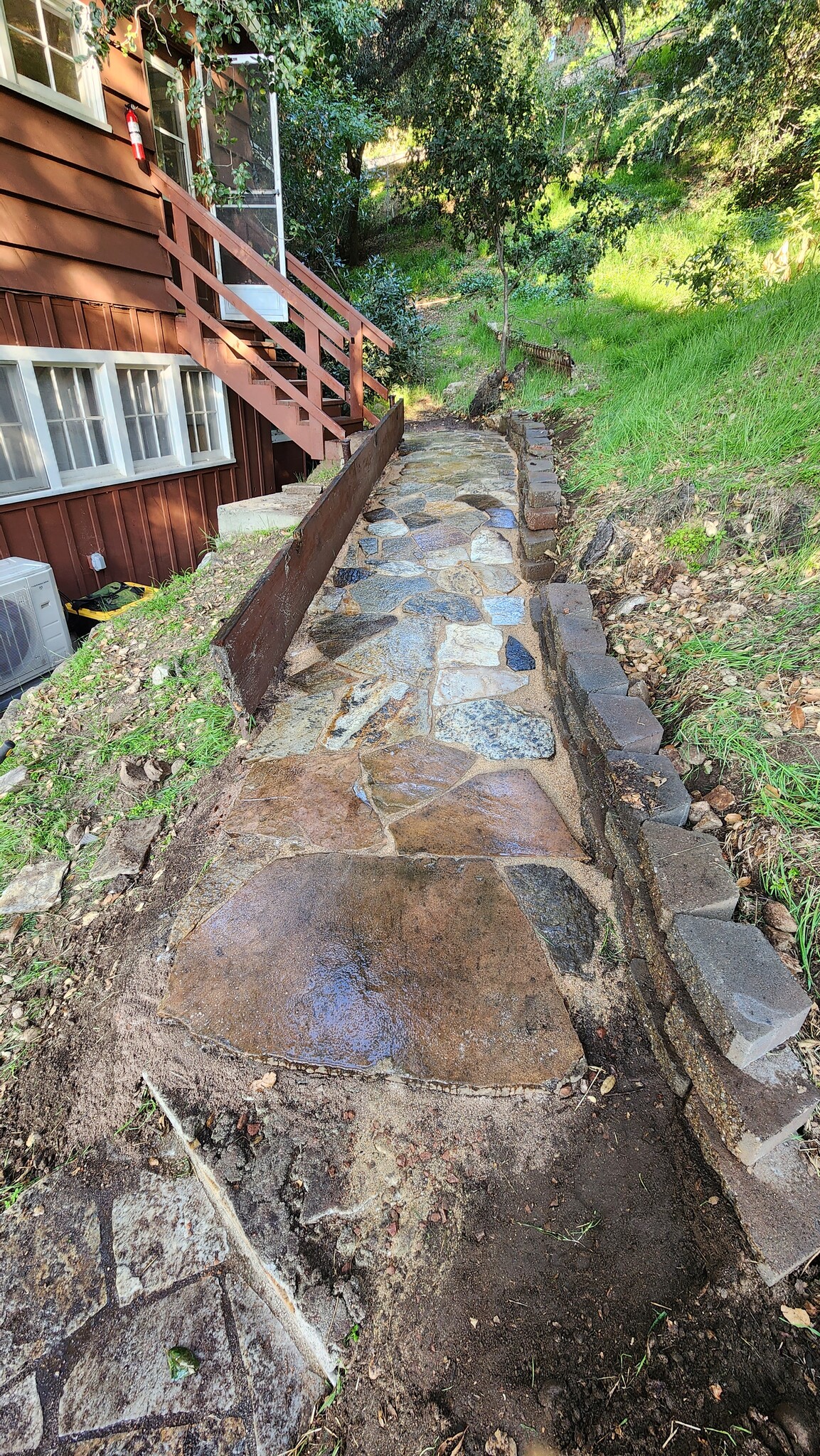 Building Photo - 9710 Mistletoe Rd