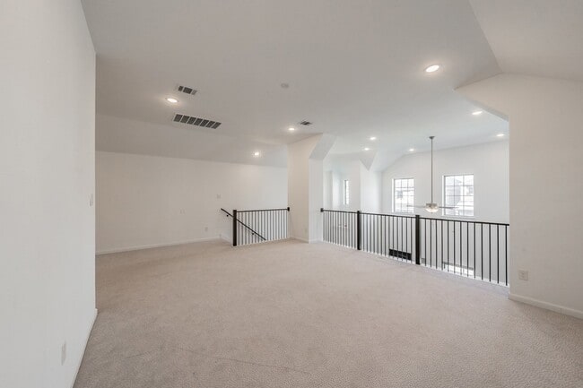 Building Photo - 248 Harbor Hills Dr