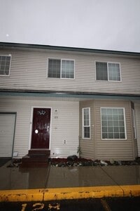 Building Photo - 3 Bedroom Condo close to JBER and Shopping!