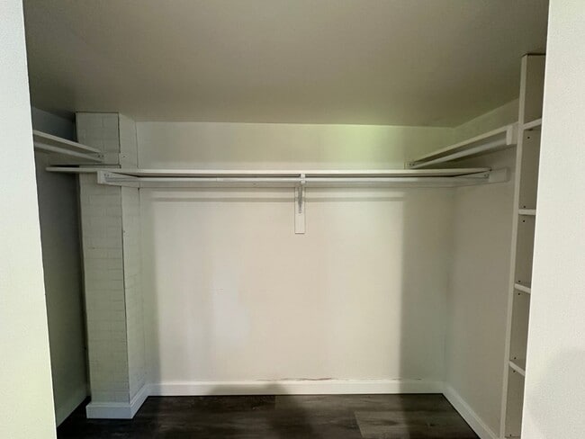 Building Photo - Adorable home on the NE side of Grand Rapids!