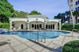 Building Photo - 101 S Ocean Dr