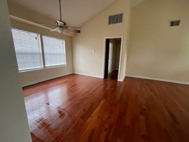 Building Photo - 14419 Outrigger Dr