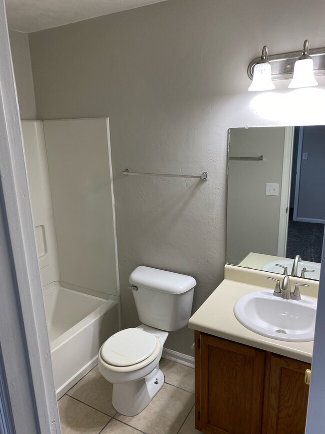 Building Photo - 2446 Talco Hills Dr