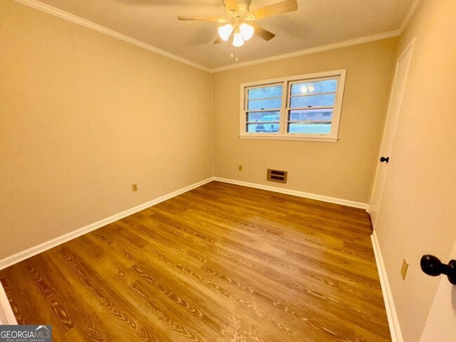 Building Photo - 606 Viewpoint Dr