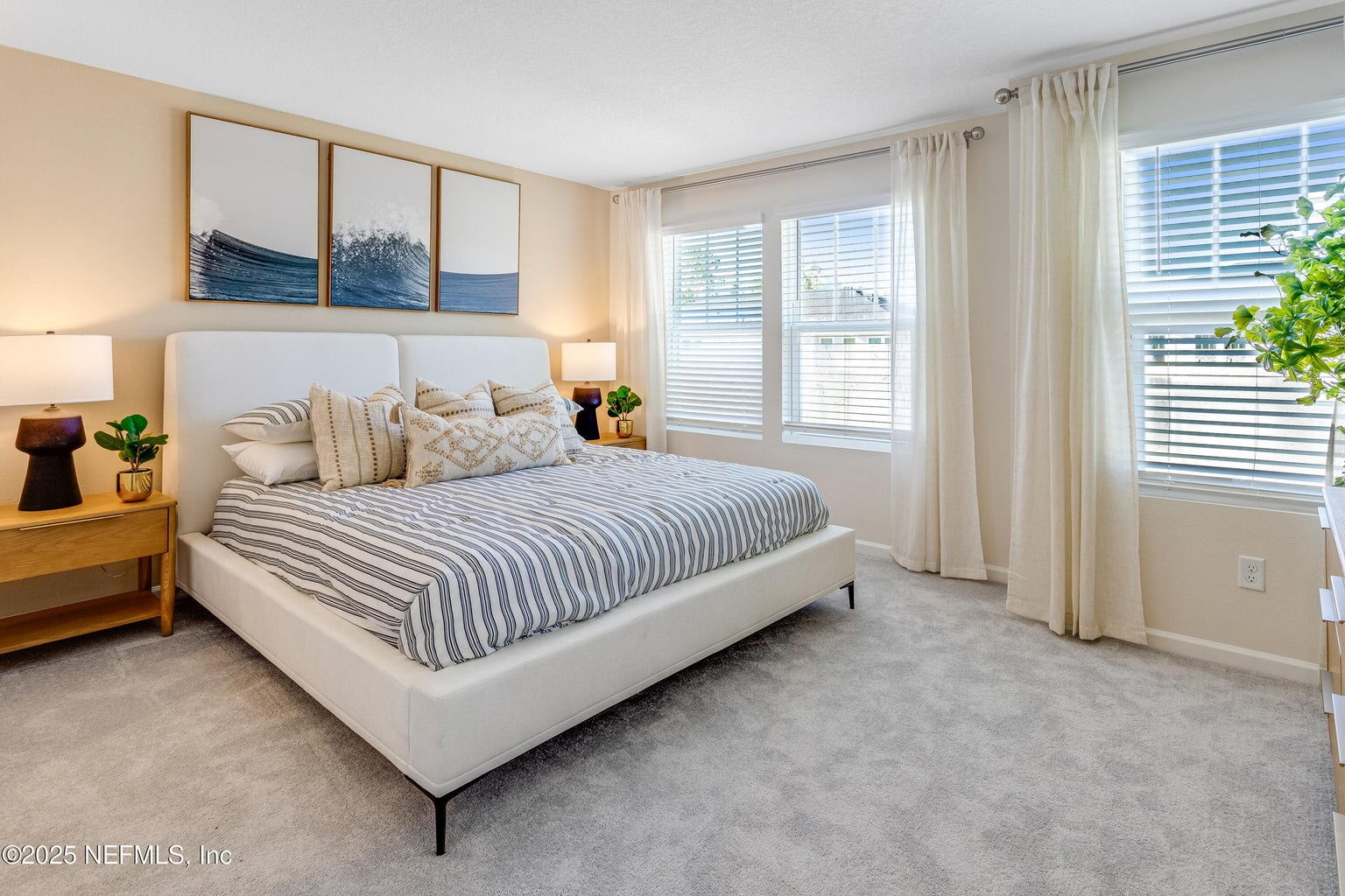 Building Photo - 550 Holly Lakes Dr