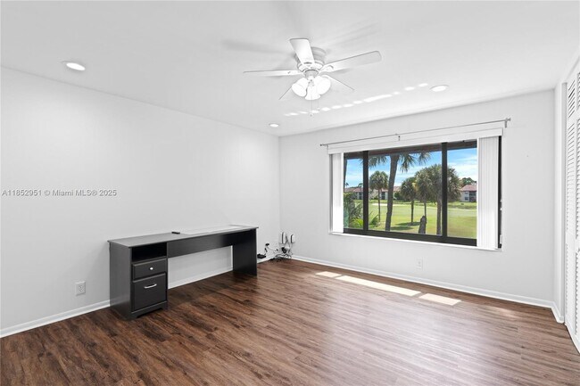 Building Photo - 4469 Luxemburg Ct