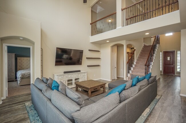 Building Photo - 9506 Bonbrook Bend Ln