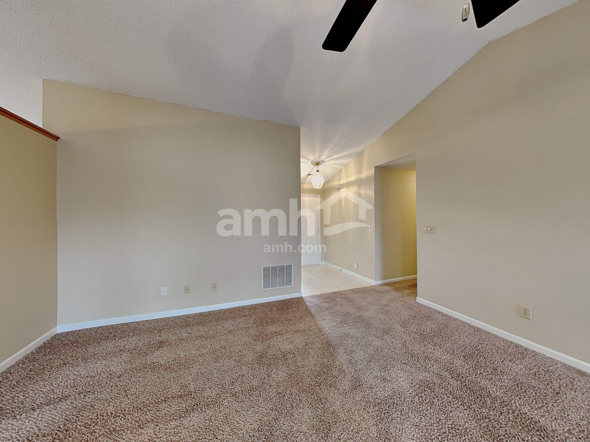 Building Photo - 1002 Leland St