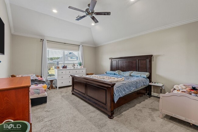 Building Photo - 331 N Hampton St