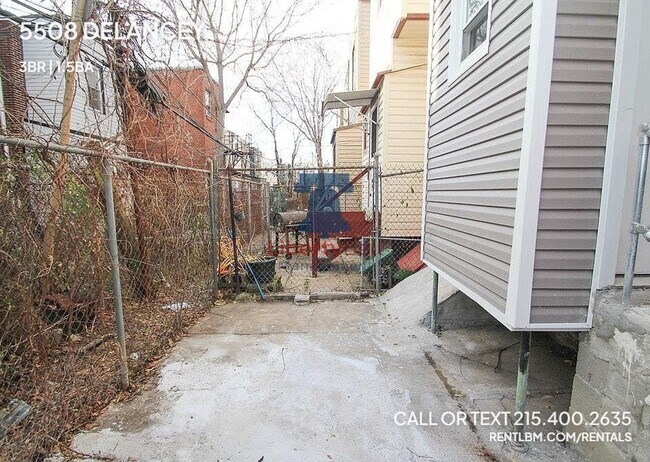 Building Photo - 5508 Delancey St