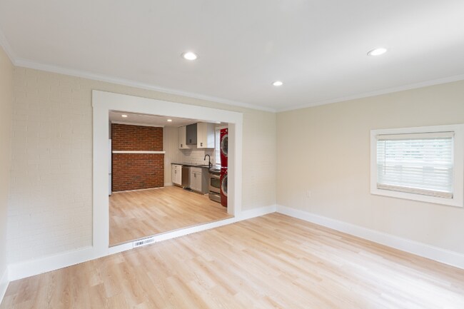 Building Photo - 11439 Scotland Ln