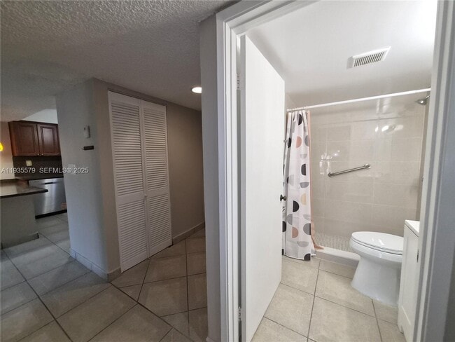 Building Photo - 8811 SW 132nd Pl