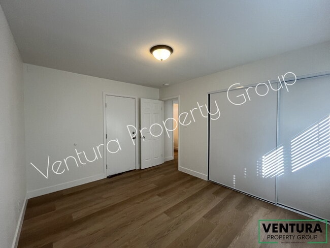 Building Photo - Spacious 4-Bed with 2 Full Baths in Oxnard with Large Backyard