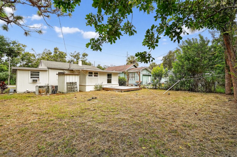 Building Photo - 2348 37th St S