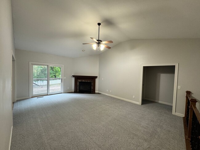 Building Photo - Welcome Home – Spacious East Side Living w...