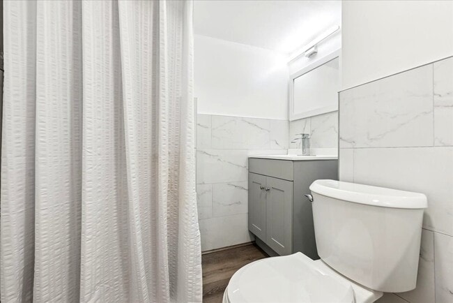 Building Photo - 507 S Waterman Ave