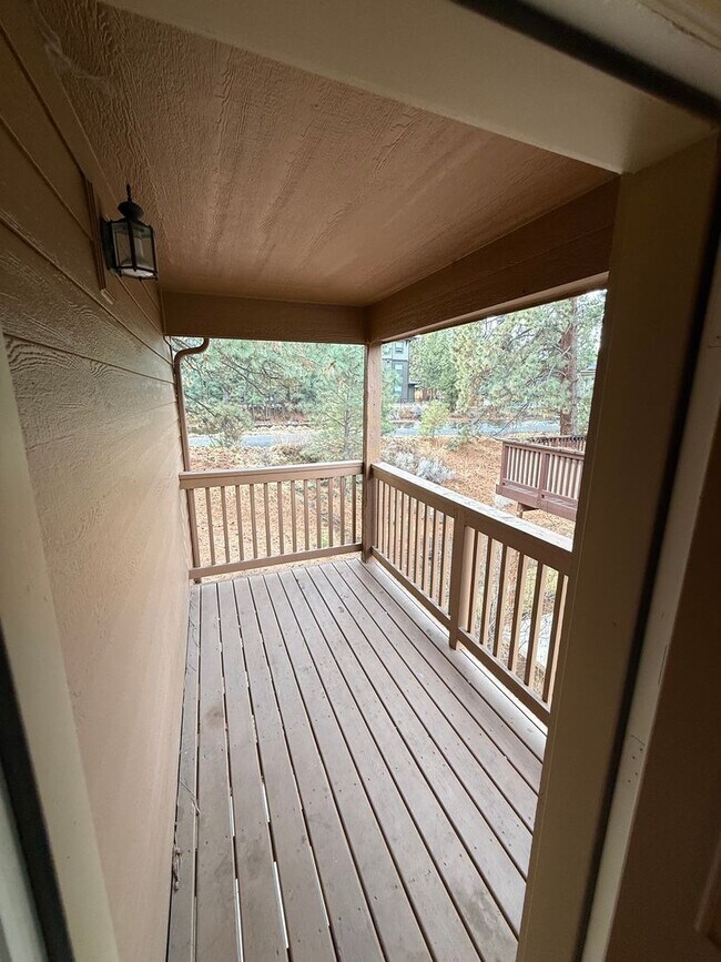 Building Photo - gar399