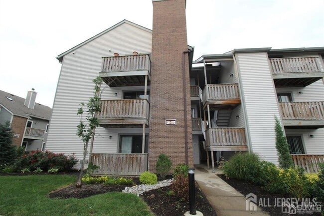 Primary Photo - 5310 Ravens Crest Dr
