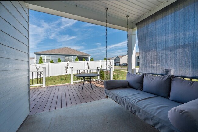 Building Photo - 700 Pintail Pointe