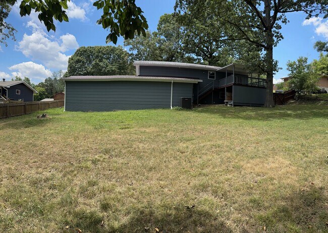 Building Photo - 54 Carolyn Ln