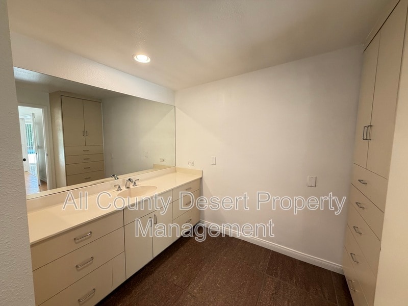 Building Photo - 70091 Cobb Rd