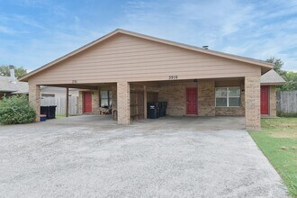 Building Photo - PEPERPORT.3917-3919