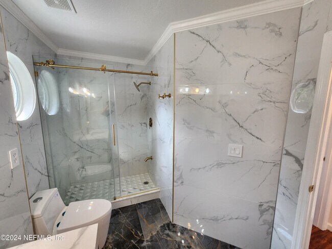 Building Photo - 4432 Summer Walk Ct