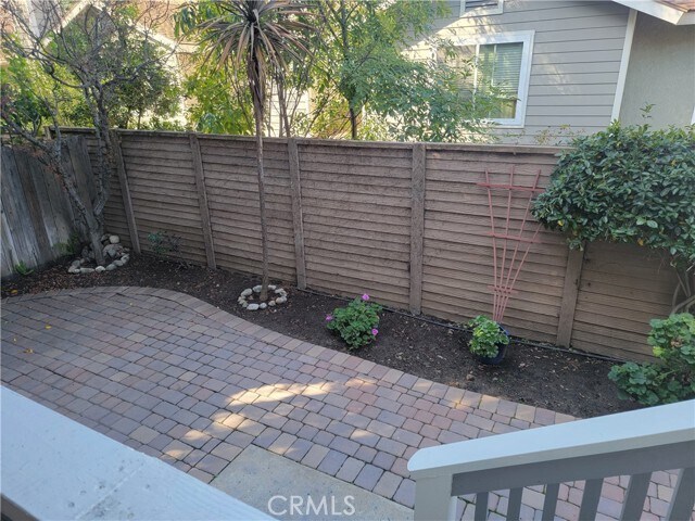 Building Photo - 941 Lotus Cir