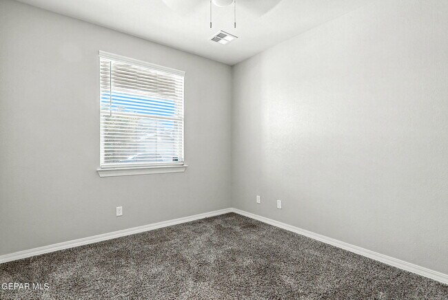 Building Photo - 3964 Desert Nomad Dr