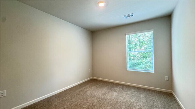 Building Photo - 3190 Greyton Dr