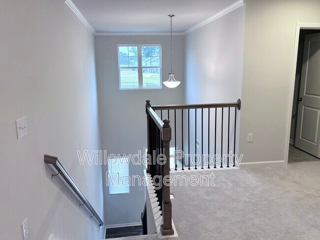 Building Photo - 913 Aspen Pointe Trl